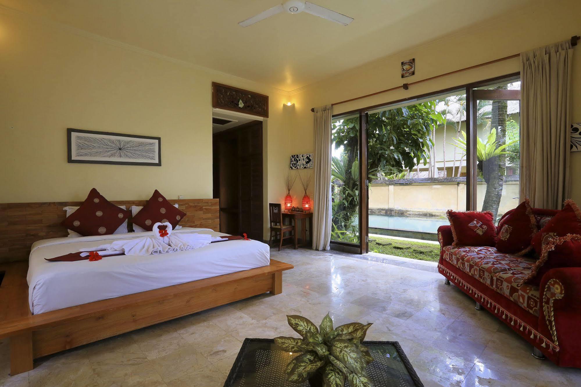 Gayatri Ubud Exterior photo
